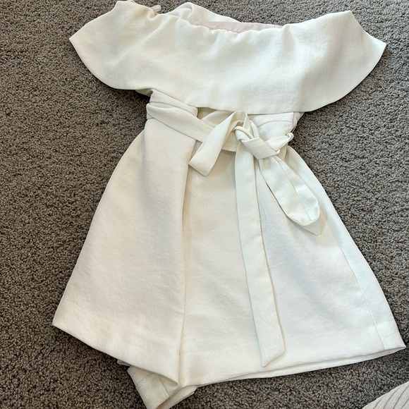 Ariztia romper - Picture 1 of 1